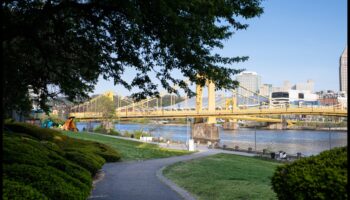 Riverfront Reps: āra vingrinājumi gar gleznainajiem ūdensceļiem